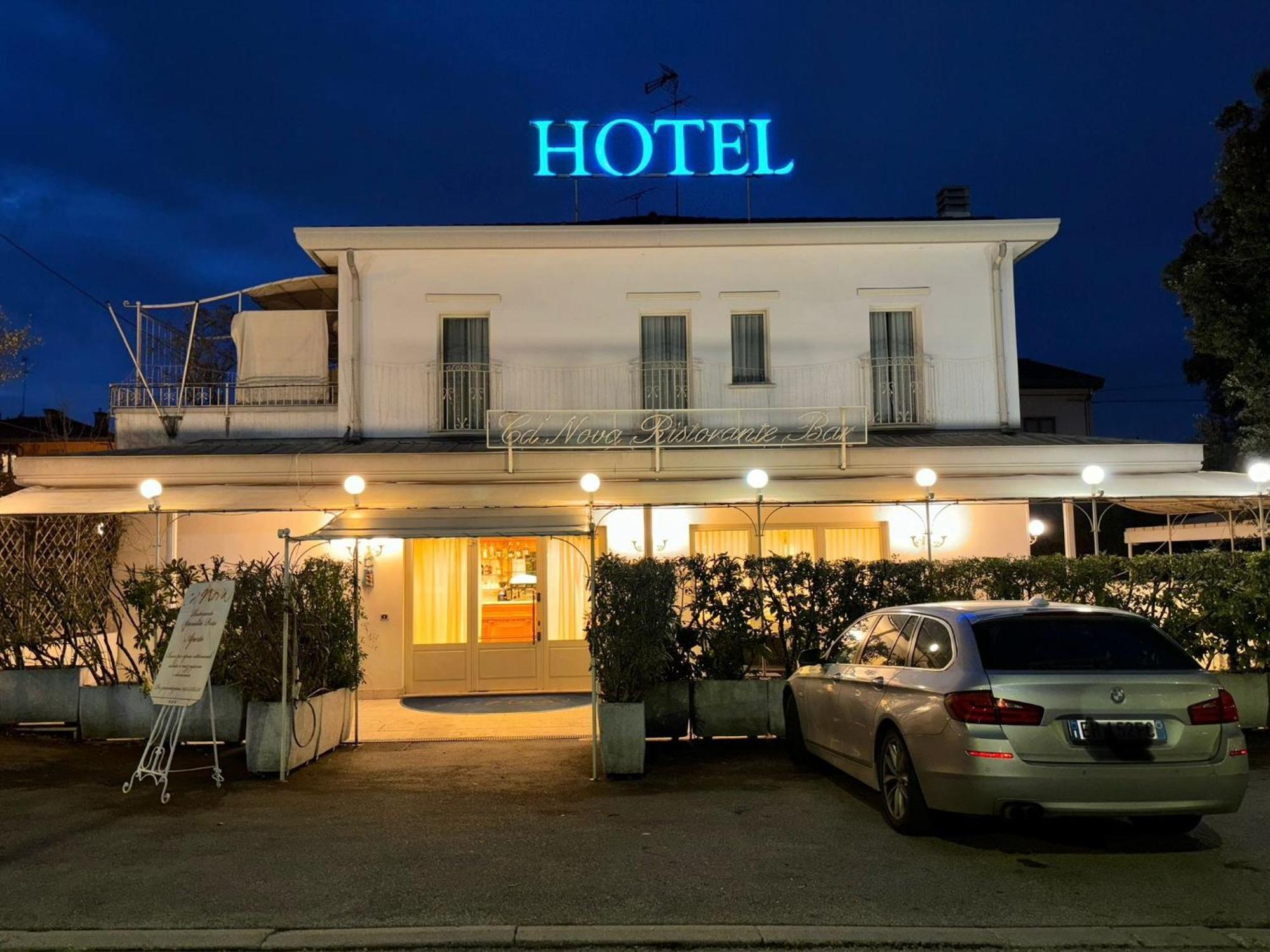 Hotel Ristorante Ca' Nova Venesia Bagian luar foto