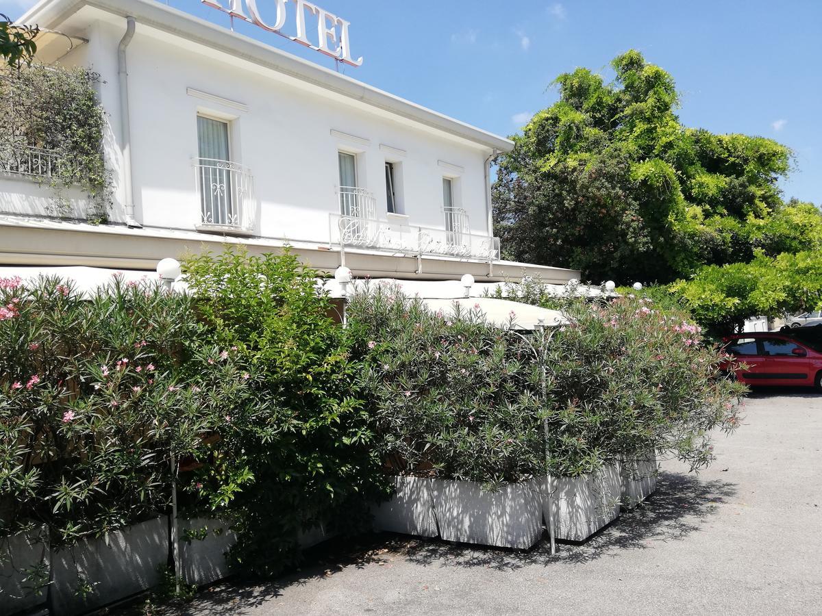 Hotel Ristorante Ca' Nova Venesia Bagian luar foto